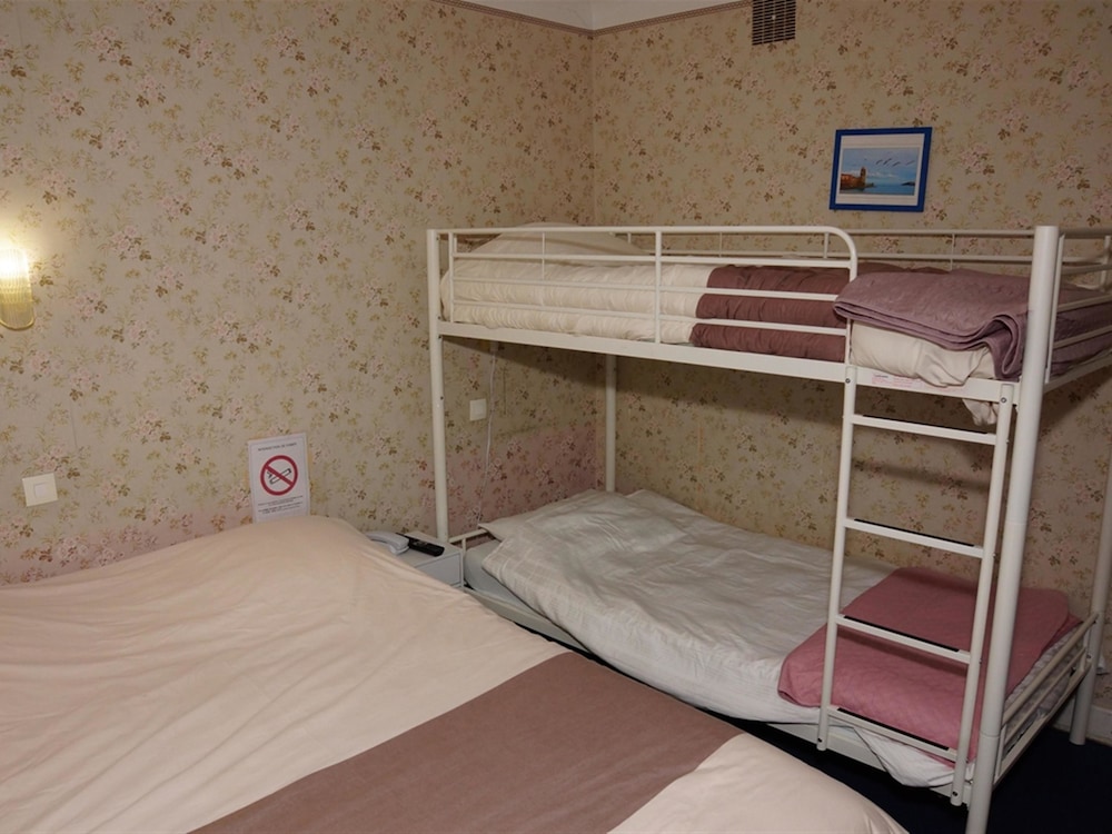 Family Quadruple Room photo 2