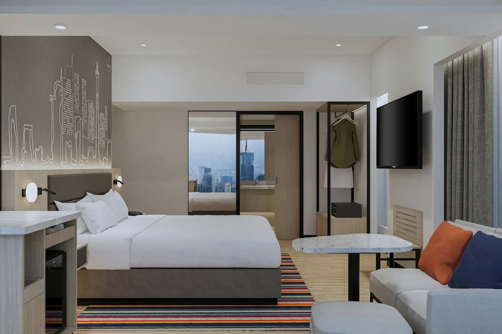 Panoramic Room, 1 King Bed, City View