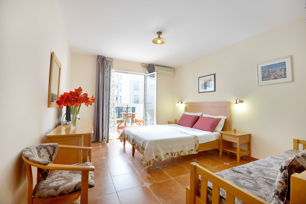 Double or Twin Room, Balcony photo 1