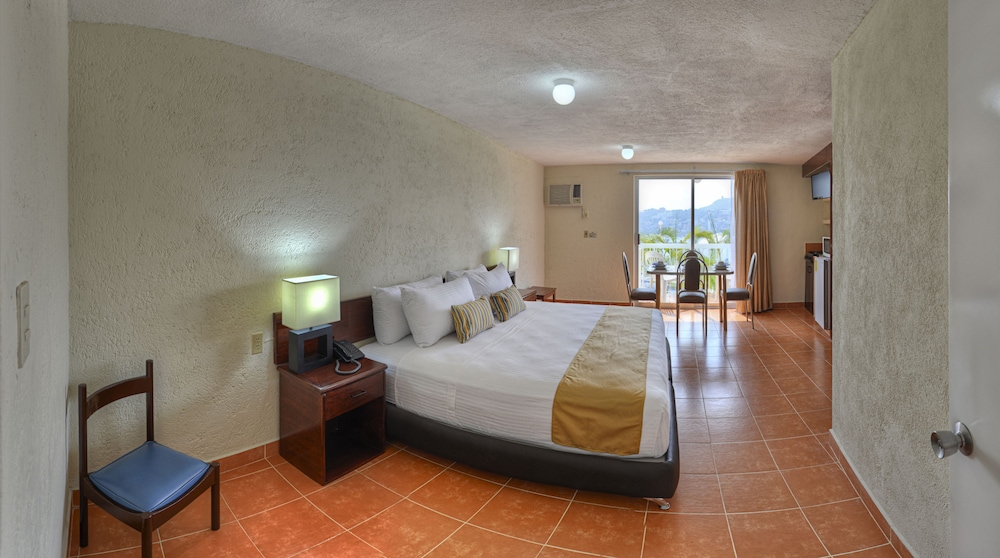 Superior Suite, Ocean View - Photo 2