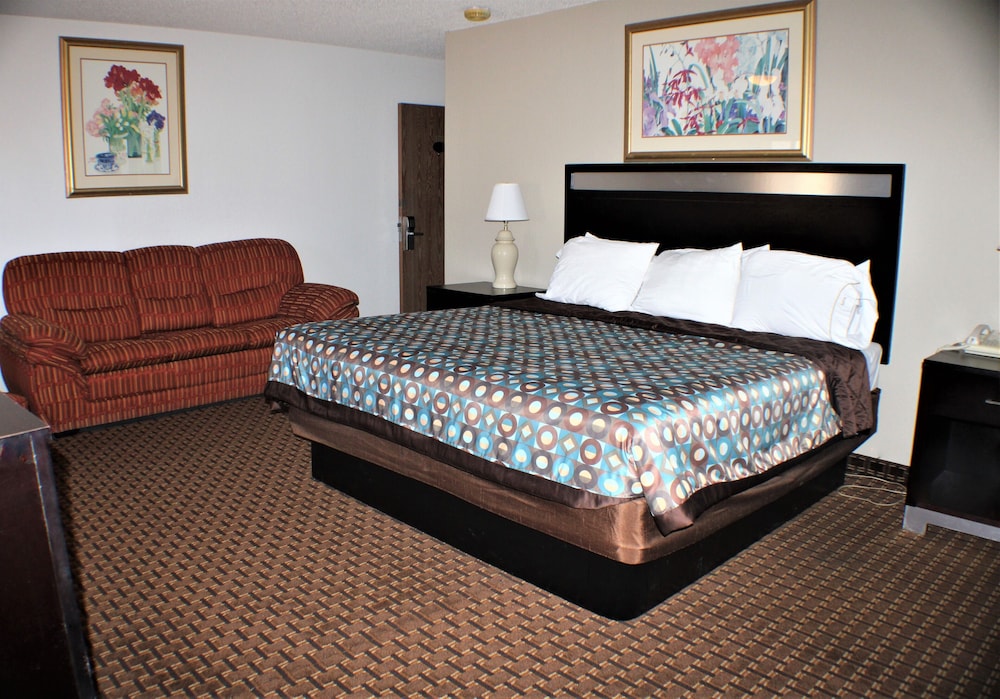 Premium Room, 1 King Bed photo 2
