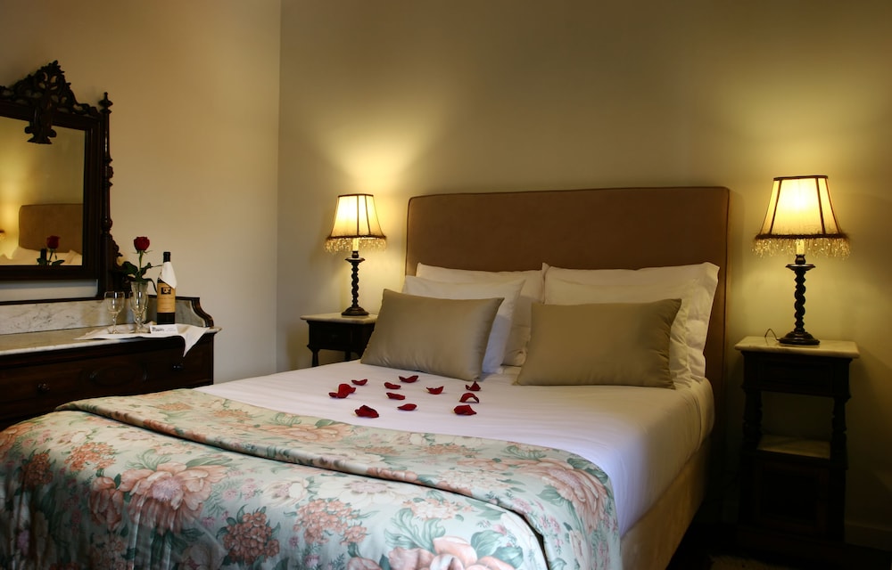 Standard Double or Twin Room photo 3