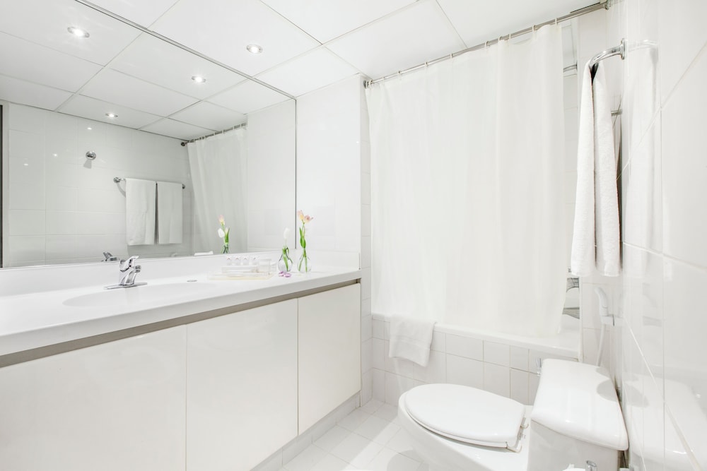Two Bedroom Deluxe - Golden Sands 10 photo 2
