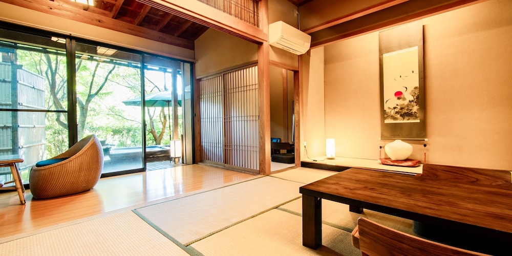 Japanese Suite with Open Air Bath - Non-Smoking photo 2