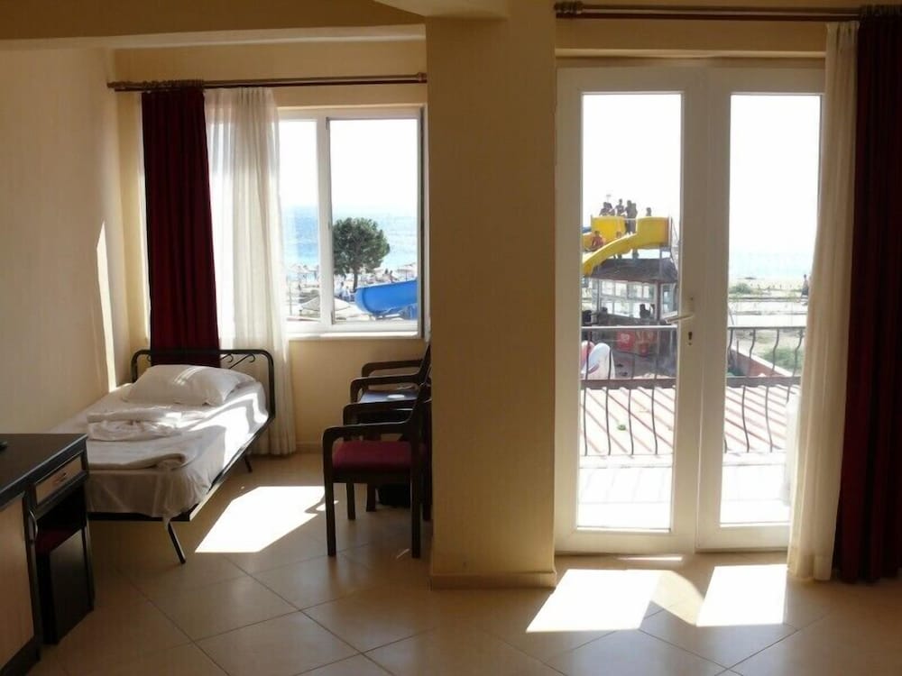 Single Room photo 1
