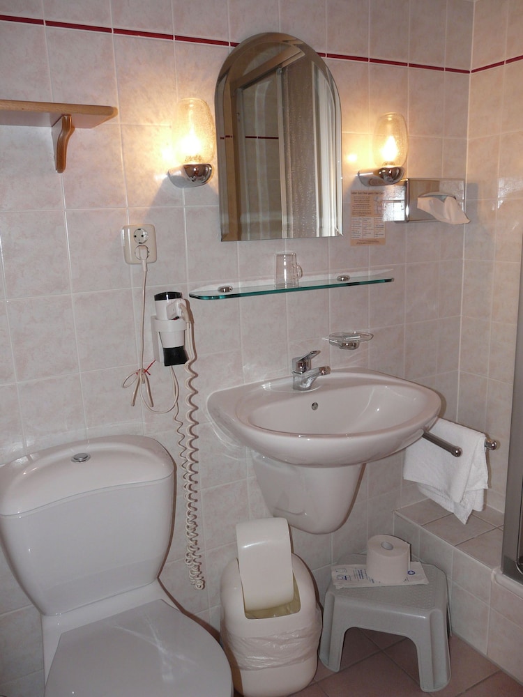 Standard Apartment - Photo 2