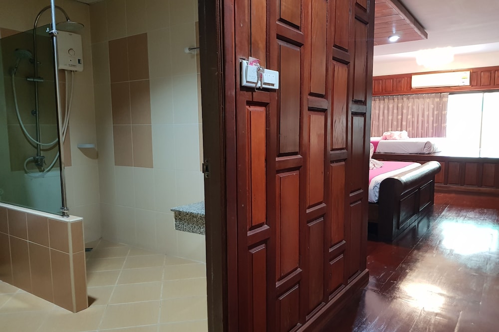 Junior Room photo 2