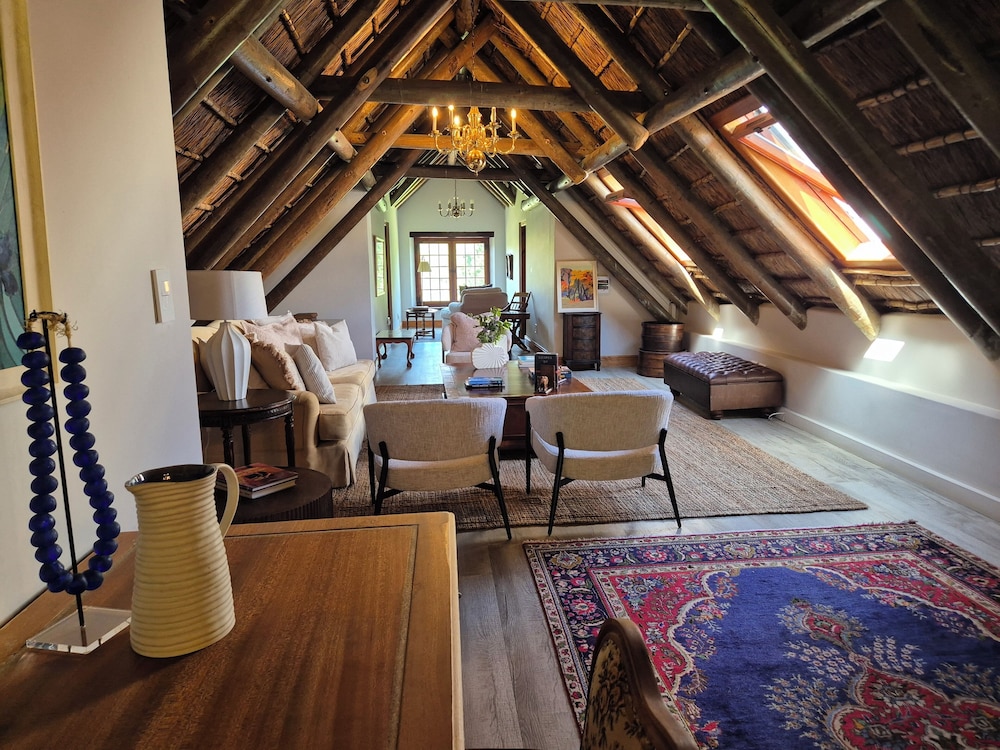Manor House room 3 photo 3