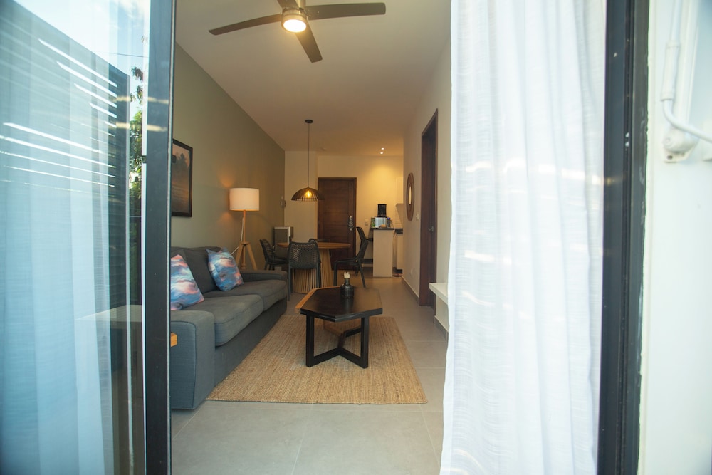 Premium Apartment, 1 Queen Bed with Sofa bed photo 1