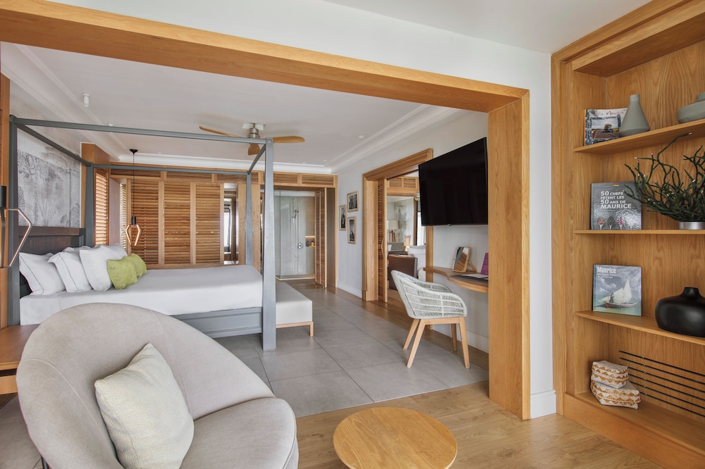 Executive Suite, Beachfront