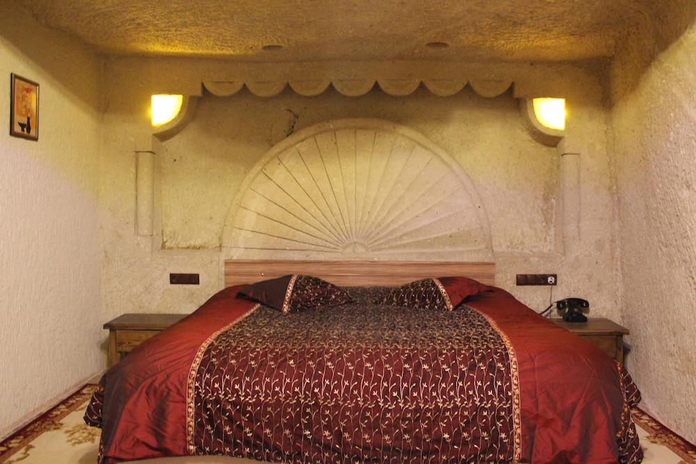 Business Suite, 1 Double Bed, Valley View photo 1