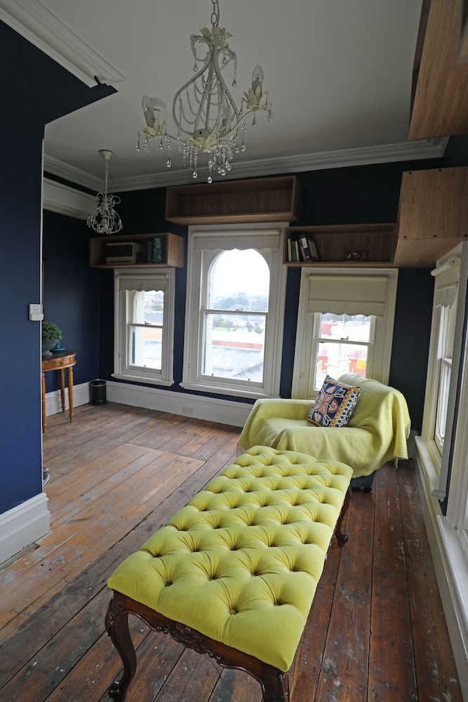 Tower Suite - Photo 10