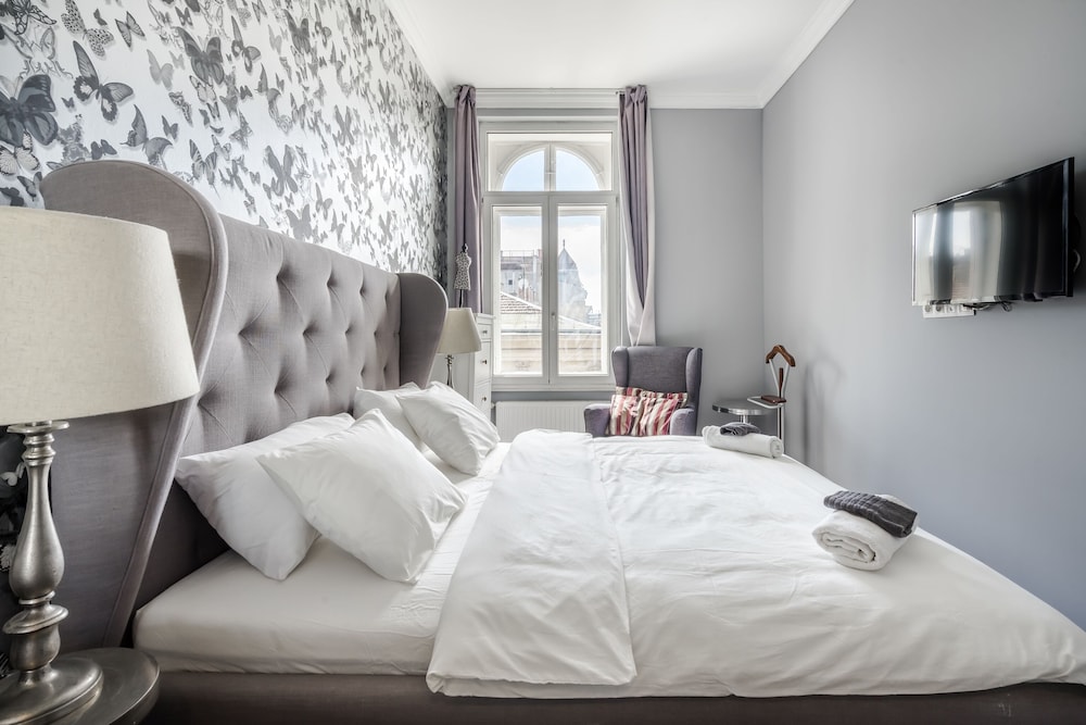 Standard Double or Twin Room, City View