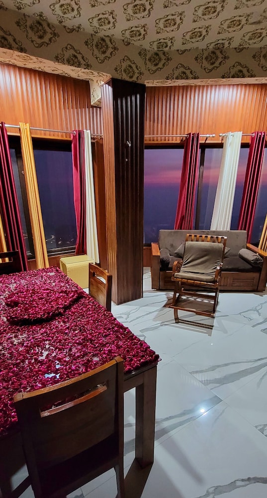 Casa Arhan Luxury Penthouse 7BHK w/ Roof