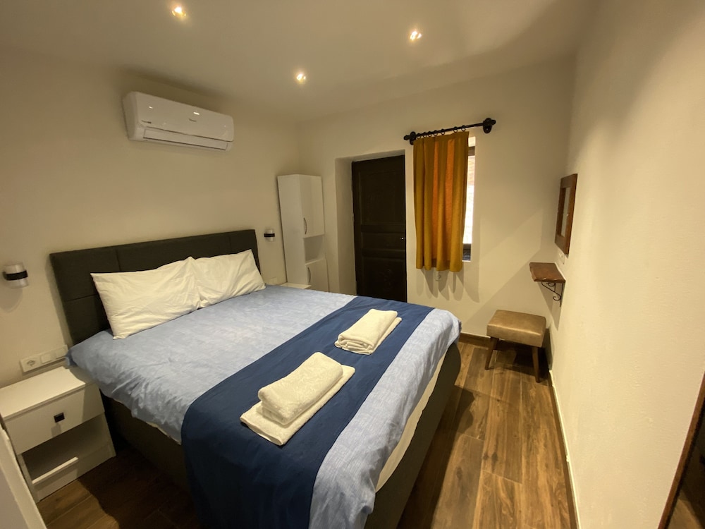 Standard Double Room, Non Smoking photo 3