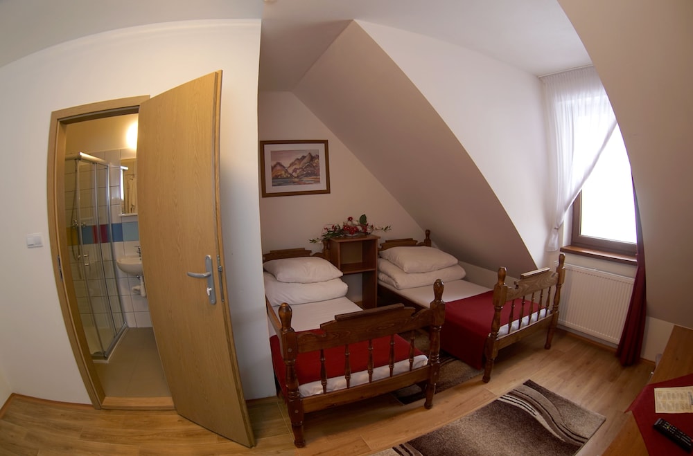 Double or Twin Room photo 2