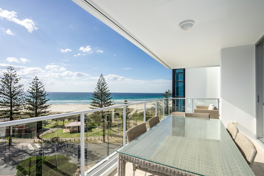 Apartment, 3 Bedrooms, Beach View - Photo 7