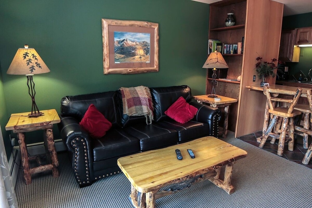 Condo, 1 Bedroom