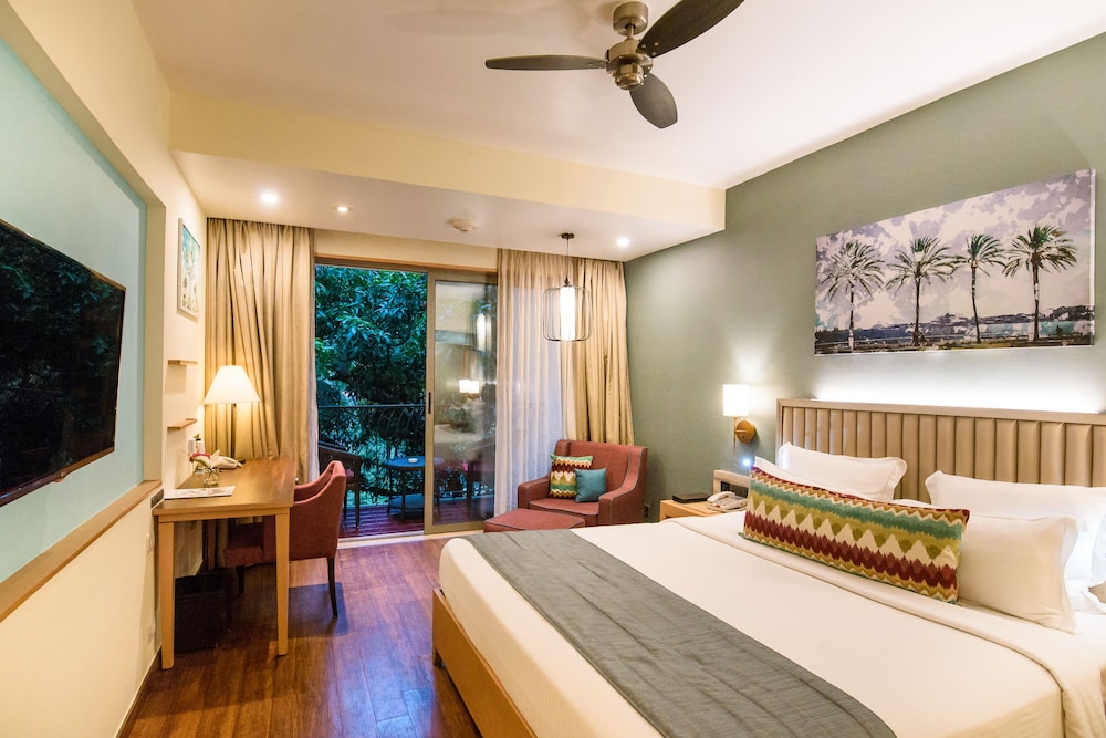 Room, 1 King Bed (Tranquility)