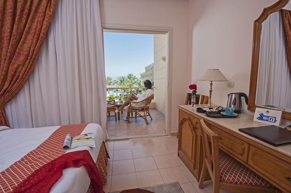 Standard Double Room, Sea View - Photo 2