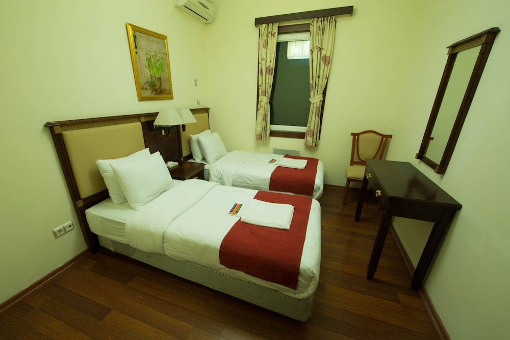 Standard Twin Room photo 1