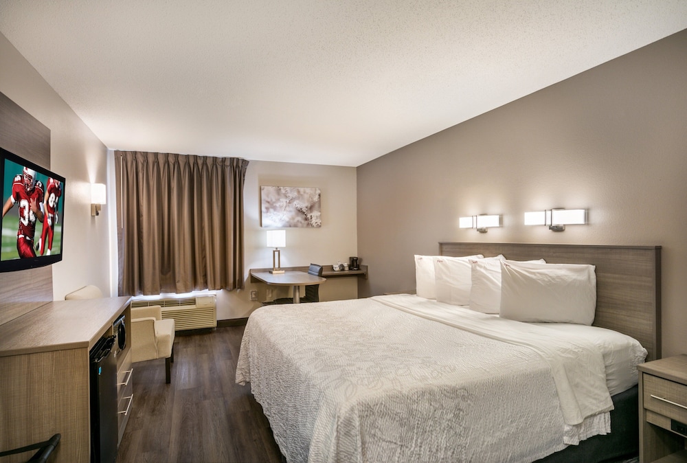 Superior Room, 1 King Bed (Smoke Free) - Photo 2