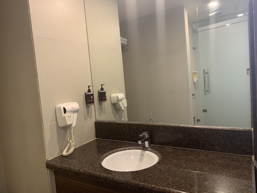 Luxe Twin Room photo 2