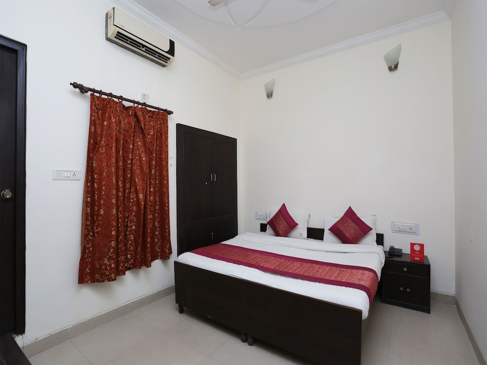 Deluxe Room - Photo 1