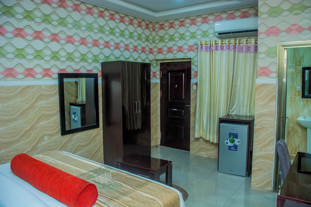 Family Apartment photo 2