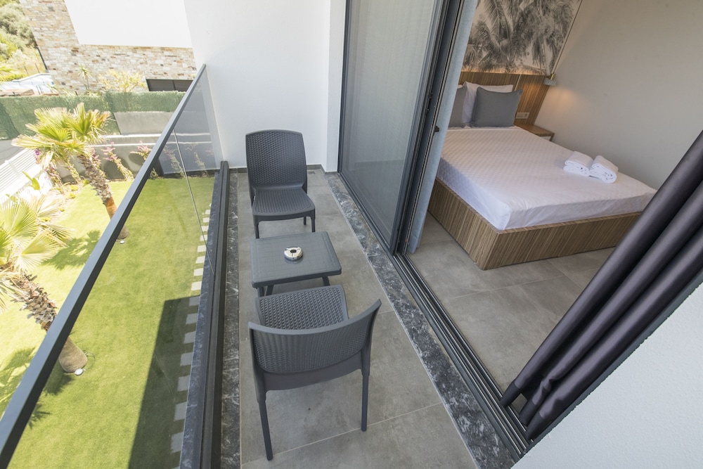 Standard Double Room, 1 Queen Bed, Sea View - Photo 7