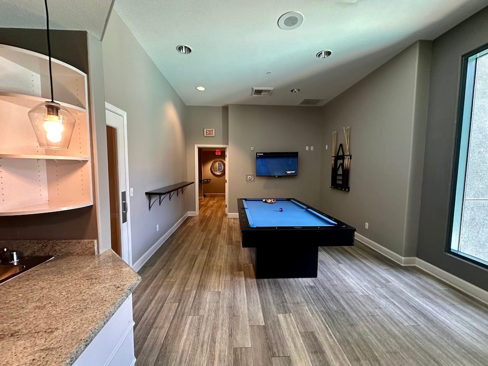 Allura Little Italy - 2 BR in Downtown s Top Spot, Bild 8