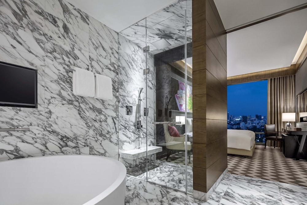 Ayutthaya Suites photo 2