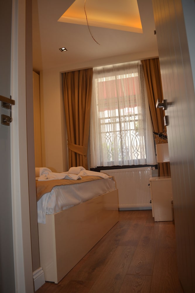 Economy Room photo 3