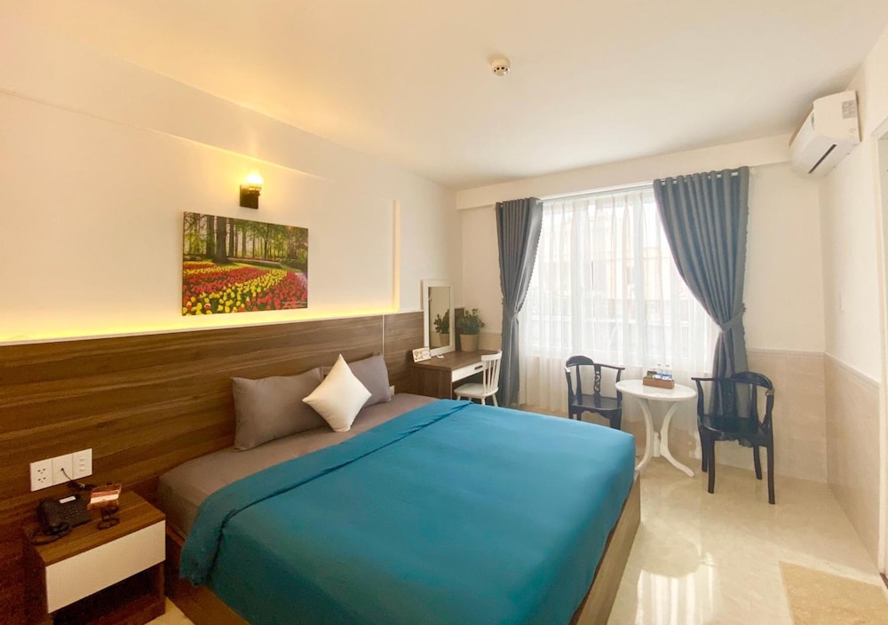 Standard Double Room - Photo 8