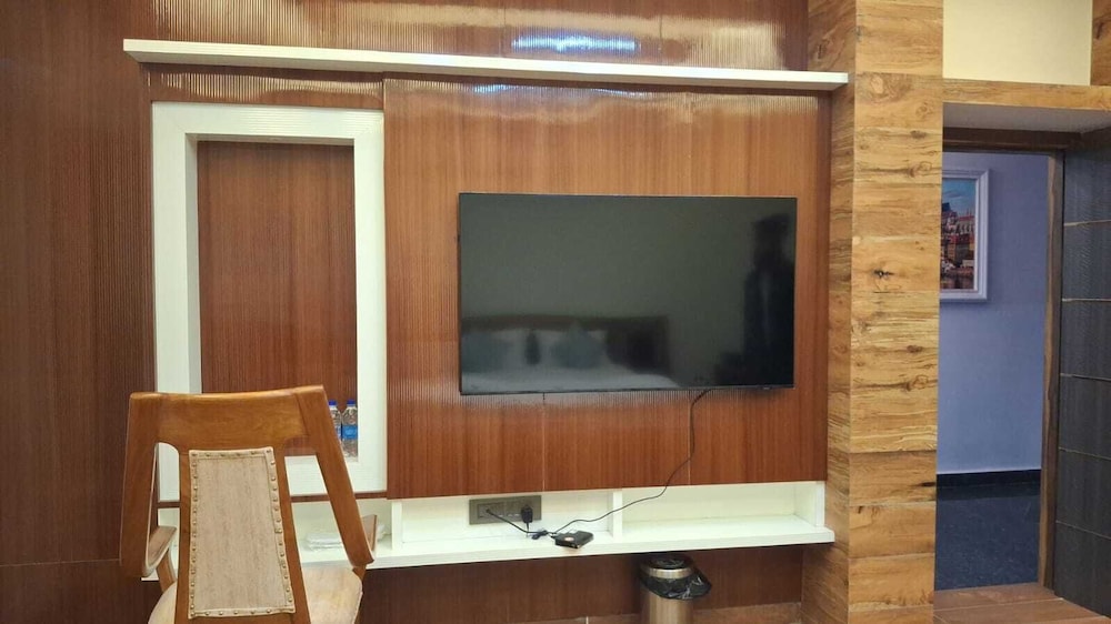 Superior Double Room, City View