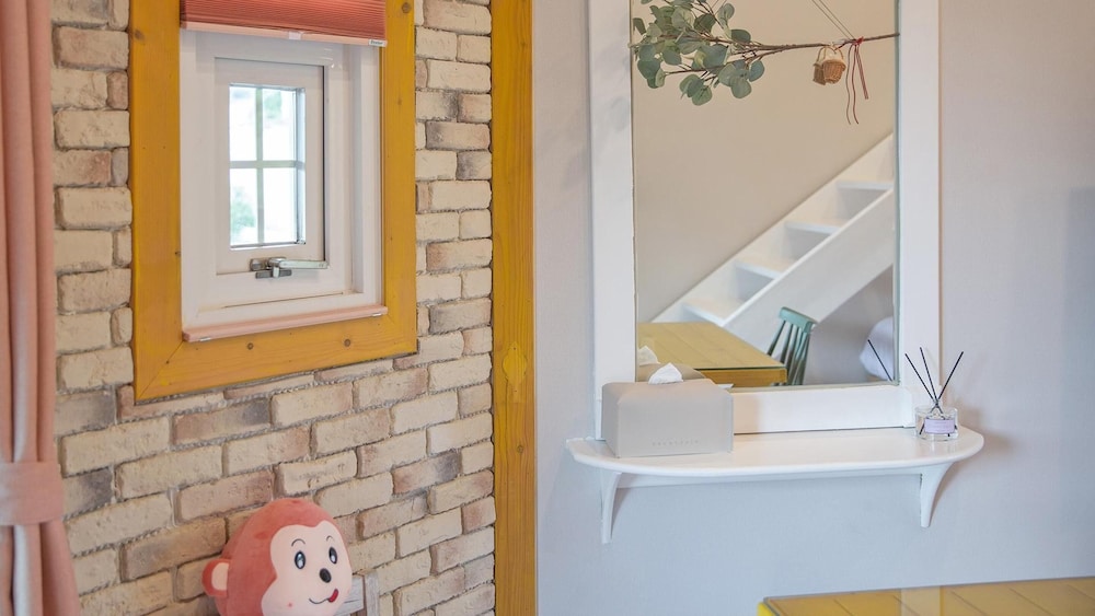 Basic Room, 1 Bedroom (204(with Pet,2nd floor)) - Photo 13
