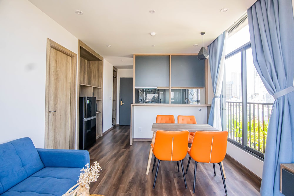 One-Bedroom Suite - Photo 9