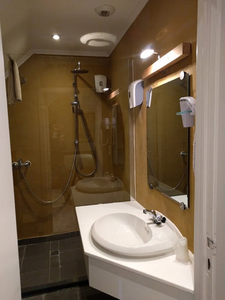 Triple Room, Canal View (with shower) photo 3