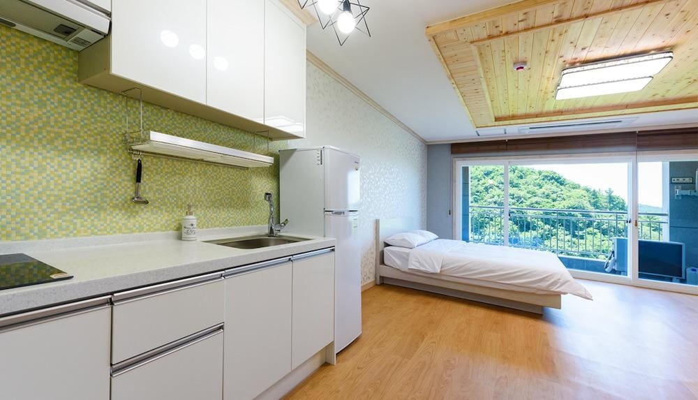 Basic Room, 1 Bedroom (ROOM 506) - Photo 6