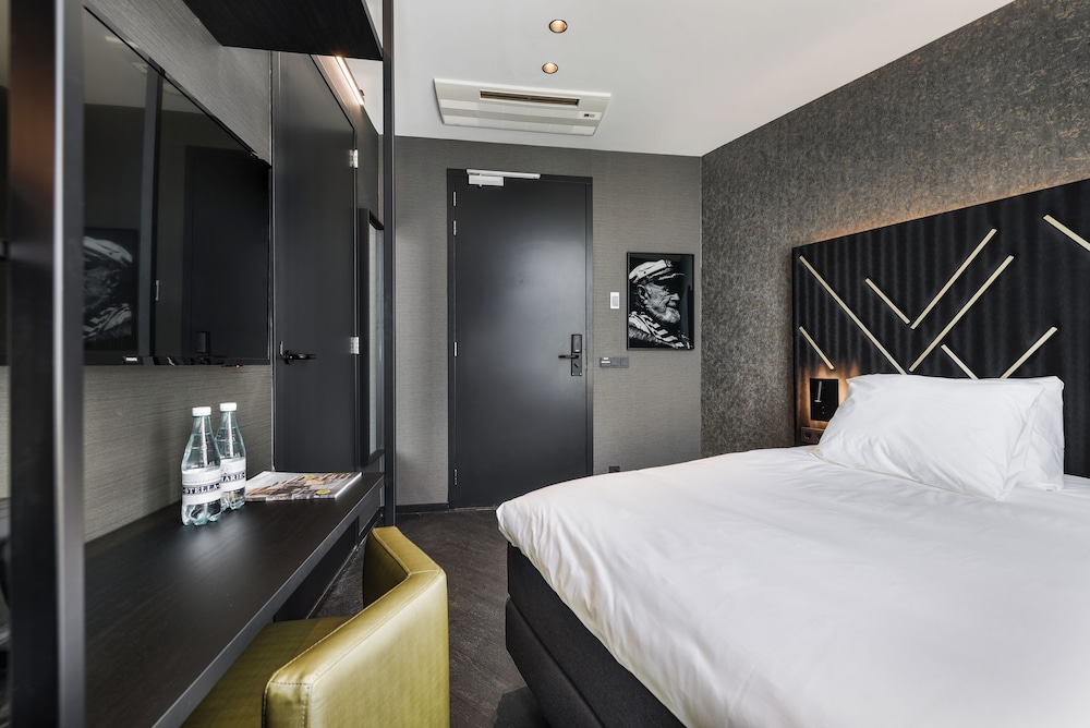 Deluxe Room, 1 Double Bed with Sofa bed photo 3