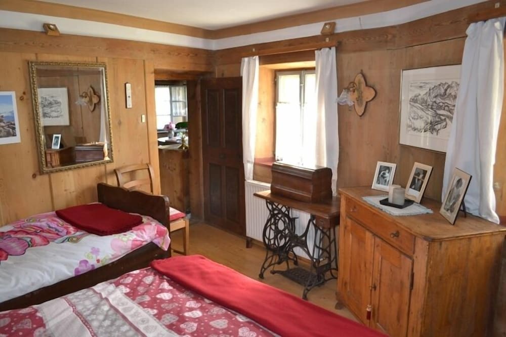 Suite, 2 Bedrooms photo 3