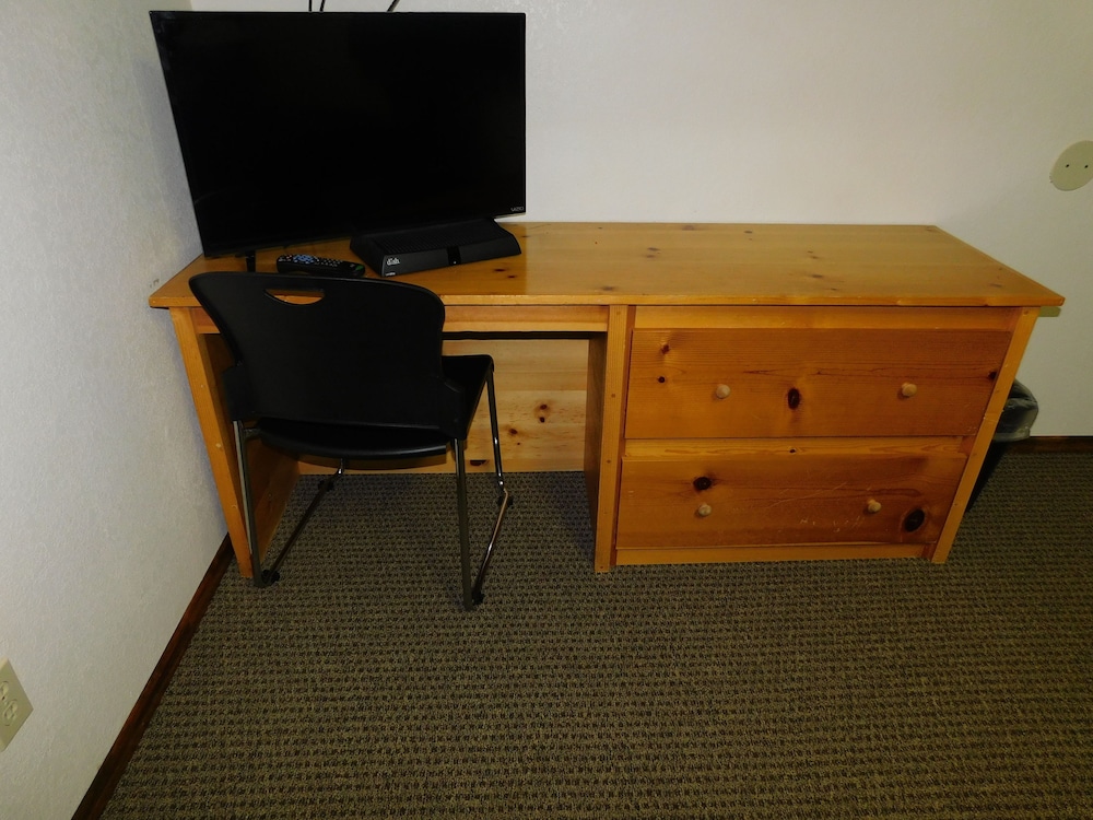 Deluxe Room, 1 Queen Bed, Mountain View photo 2