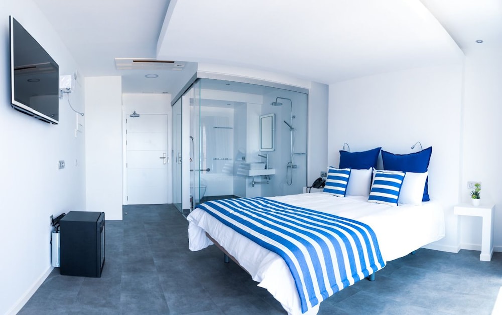 Deluxe Double Room, Accessible, Balcony