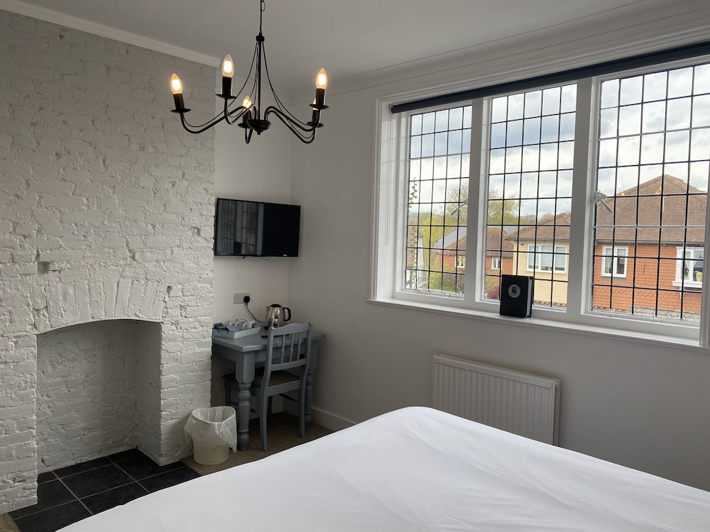 Superior Double Room, Bathtub (Room 7) photo 3