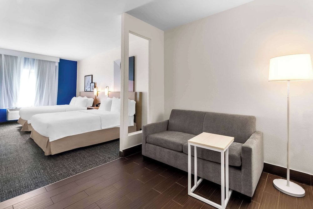 Room, 2 Queen Beds, Accessible (Hearing) - Photo 11