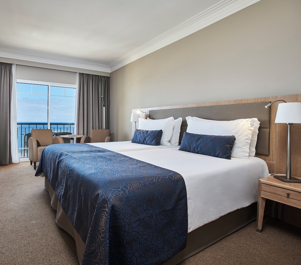 Superior Twin Room, Sea View - Photo 6