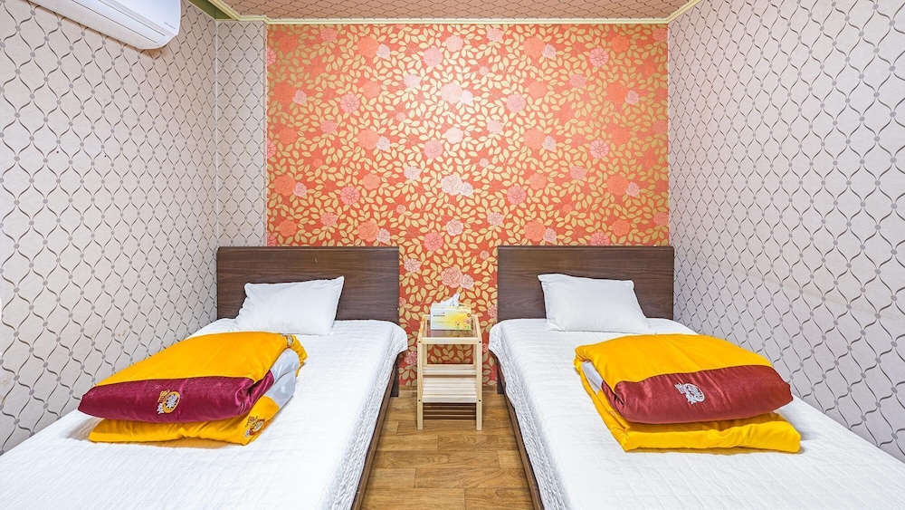 Basic Room, 1 Bedroom (Twin-1)