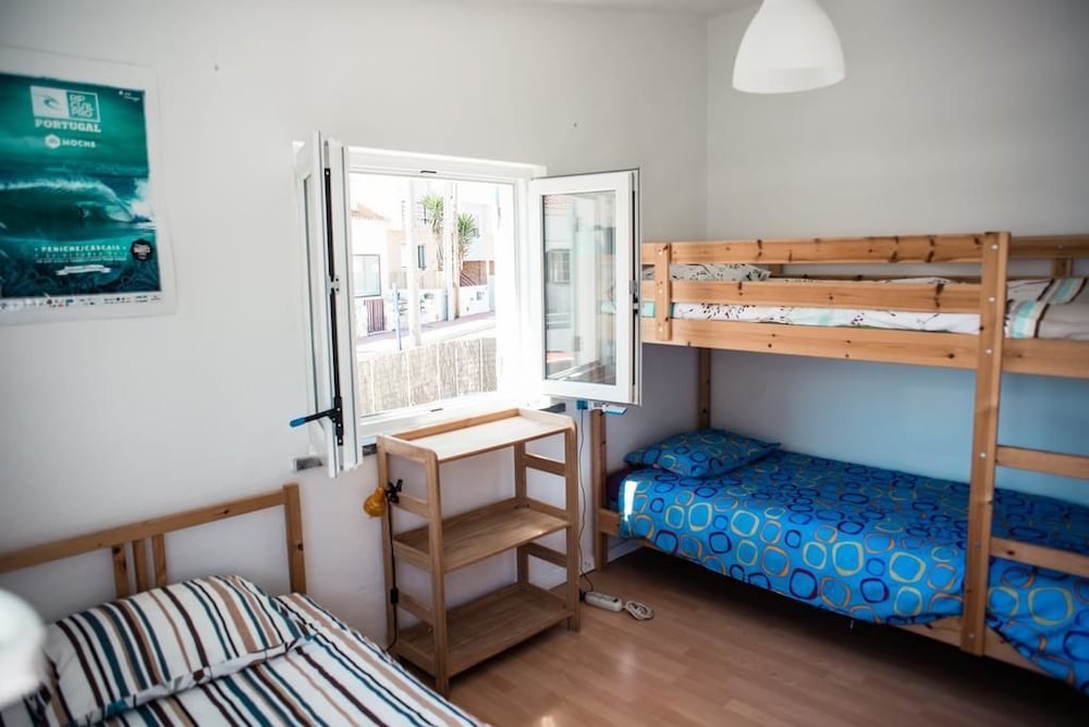 Shared Dormitory, Partial Ocean View (1 Bed in 3 Bed Dorm) photo 1