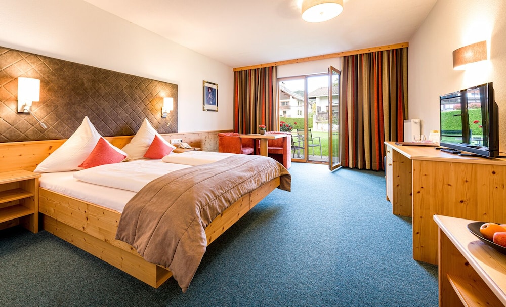 Comfort Double Room, Balcony, Mountain View