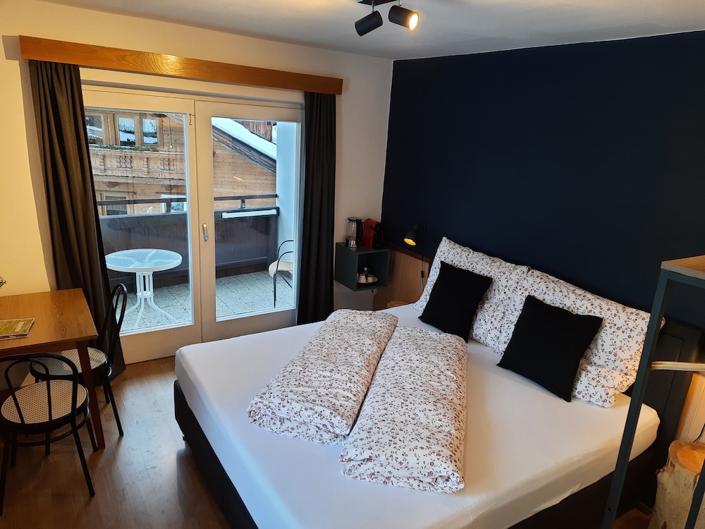 Classic Double Room, Balcony, Mountain View photo 1